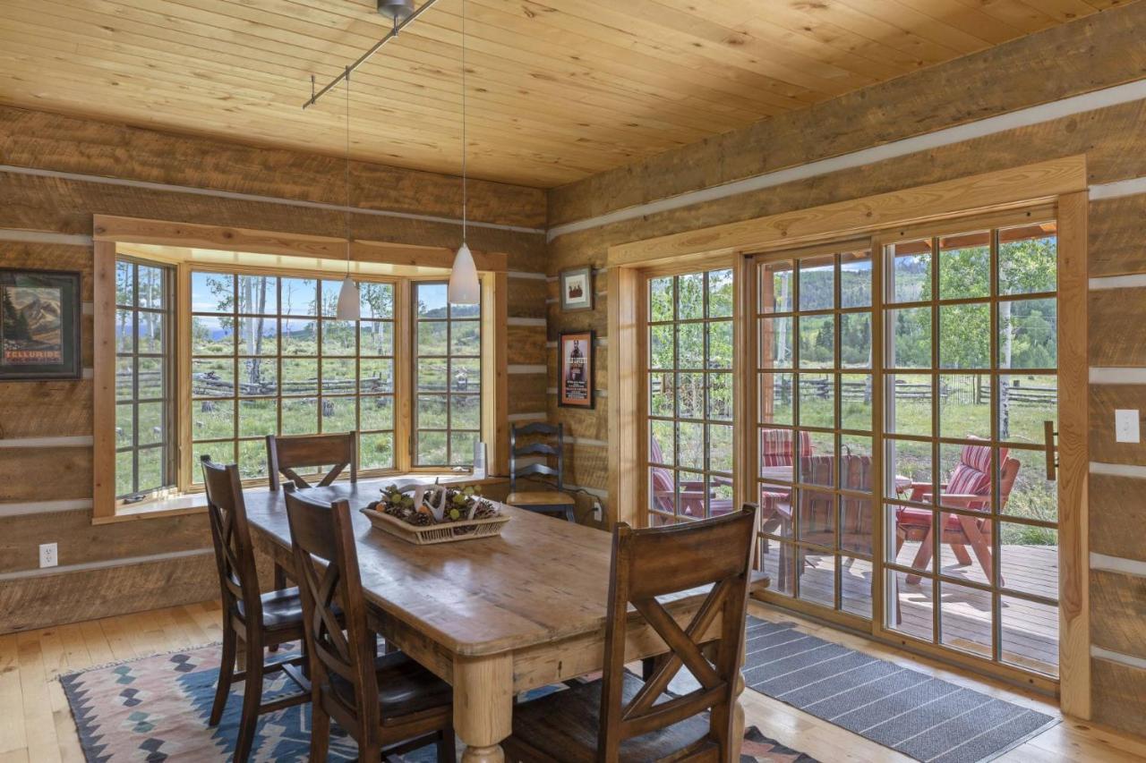 הוילה Placerville Hughes Ranch - Wilson Mesa, 70 Acres With Views Upon Views מראה חיצוני תמונה