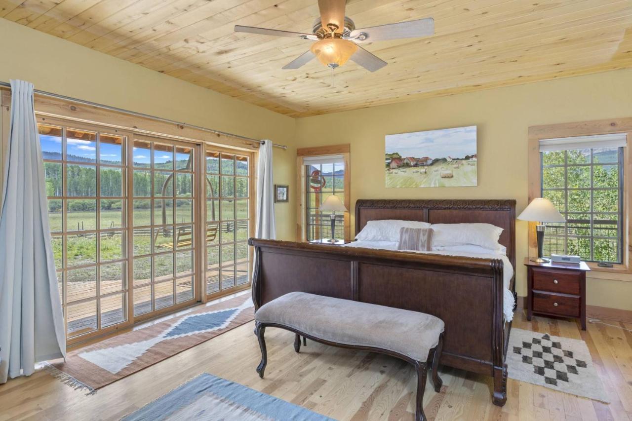 הוילה Placerville Hughes Ranch - Wilson Mesa, 70 Acres With Views Upon Views מראה חיצוני תמונה