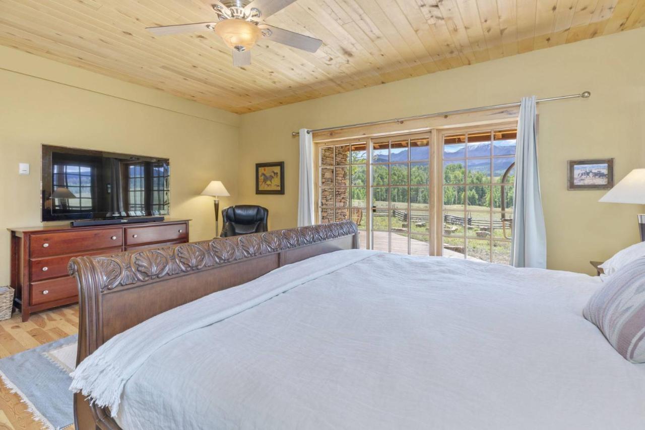הוילה Placerville Hughes Ranch - Wilson Mesa, 70 Acres With Views Upon Views מראה חיצוני תמונה
